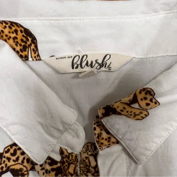 Hint of Blush Leopard Button Down Top - Picture 3 of 10